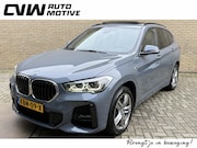 BMW X1 - xDrive25e M-Sport | Panoramadak | Sportstoelen | Navigatie |