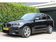 BMW X1 - SDrive18i Executive Edition | M-Pakket | Panorama dak | Stoe