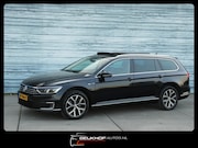 Volkswagen Passat - 1.4 TSI GTE Highline Leer Pano Xenon Trekhaak Navi Full Opti
