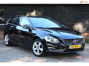 Volvo V60 - 2.0 D4 Nordic+ Xenon/Stoelverwarming/Navigatie/Parkeersensor