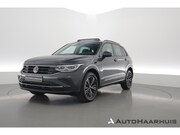 Volkswagen Tiguan - 1.4 TSI eHybrid Life | Pano | IQ. Light | Digi. Dashboard | 
