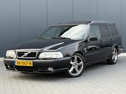 Volvo V70 - 2.3 R 240PK 208DKM - Schuifdak - Unieke Auto - Originele Sta