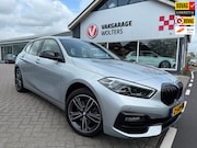 BMW 1-serie - 118i High Executive. RIJKLAARPRIJS! TREKHAAK/AUTOMAAT/SPORTS