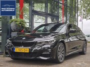 BMW 3-serie - 318i High Executive | M Sport Pack | PDC+Camera | Climate | 