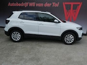 Volkswagen T-Cross - 1.0 TSI LIFE | AUTOMAAT | A.C.C | CARPLAY | TREKHAAK | 1e EI