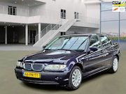 BMW 3-serie - 318i Executive