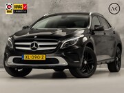 Mercedes-Benz GLA-Klasse - 180 Sport Automaat (GROOT NAVI, BLACK PACK, LEDER, GETINT GL