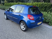 Renault Clio - 1.2-16V Special Line