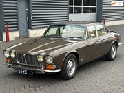 Jaguar XJ - 4, 2