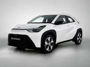 Toyota Aygo X - Hybrid 115 play + GO pack | Carplay | Camera | Adaptive Crui