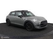 MINI Cooper - 5-Deurs 1.5 Business | PANO | NAVI | CRUISE| CLIMATE| 16"