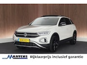 Volkswagen T-Roc - 1.5 TSI 150pk DSG Style Trekhaak Camera Panoramadak IQ.Light
