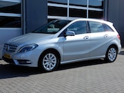 Mercedes-Benz B-klasse - 180 Ambition LED/Navi/CruiseControl/Trekhaak