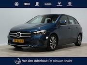 Mercedes-Benz B-klasse - 180 Business Solution Navigatie Achteruitrijcamera Navigatie