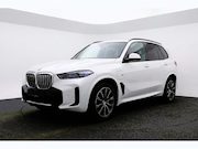 BMW X5 - xDrive50e M Sport Pano l Trekhaak l HUD l 360° l Harman Kard
