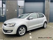 Volkswagen Polo - 1.2 TSI Life Pano Clima Cruise Nw ketting