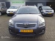 Toyota Avensis - Wagon 2.0 VVTi Luna Business