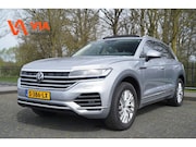 Volkswagen Touareg - 3.0 TSi V6 | 4MOTION R-line | Pano | Leder | Virtual | ACC |