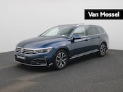 Volkswagen Passat - Variant 1.4 TSI PHEV GTE Business 218 PK| Panoramadak | Deal