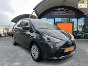 Toyota Aygo - 1.0 VVT-i X-Play Apple Carplay Camera NW Model