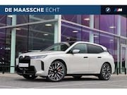 BMW iX - xDrive60 M Sport / Panoramadak Sky Lounge / Trekha