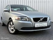 Volvo S40 - 1.8 Momentum | 125pk | Xenon | Clima | Youngtimer