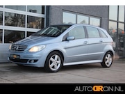 Mercedes-Benz B-klasse - 200 136 Pk All Seasons Trekhaak Parkeersensoren V+A