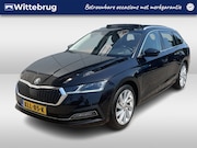 Skoda Octavia - Combi 1.4 TSI iV PHEV Style / AUTOMAAT/ PANO/ LEER/ DCC/ CAM