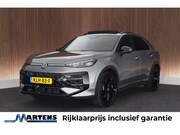 Volkswagen T-Roc - 1.5 eTSI 150pk DSG R-Line Black Style Panoramadak Trekhaak C