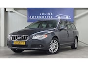 Volvo V70 - 2.5T Momentum Dealer Onderhouden Leer Trekhaak PDC Elektr. K