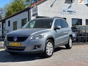 Volkswagen Tiguan - 1.4 TSI Comfort&Design 4Motion