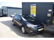 Opel Astra - 1.4 Turbo Business+