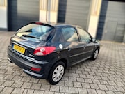 Peugeot 206+ - 1.4 Millesim 200