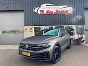 Volkswagen Touareg - R 3.0 TSI 462pk 4motion e-Hybrid Facelift Pano Hud Massage
