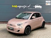 Fiat 500e - 3+1 La Prima 42 kWh *camera *carplay *leder *17”