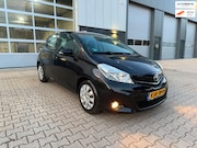 Toyota Yaris - 1.0 VVT-i Aspiration Dealer Onderhouden Zwart 5 deurs Airco