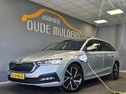 Skoda Octavia - Combi 1.4 TSI iV PHEV /Massage/Trekhaak/Camera/Stoel-stuurve