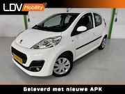Peugeot 107 - 1.0 ACTIVE / Trekhaak / Airco / 5-deurs / Nette auto / Docum