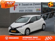 Toyota Aygo - 1.0 VVT-i x-play Navigatie/Airco/Achteruitrijcamera/Toerente