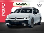 Volkswagen Passat - 1.5 eHybrid 272pk R-Line Edition | Black Style Pakket | 19"