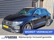 Volkswagen T-Roc - 1.5 TSI 150pk DSG Sport Business R Panoramadak Keyless Camer