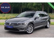 Volkswagen Passat - Variant 1.4 TSI GTE Highline|Org.NL NAP|2e Eig|Panoramadak|V