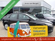 Ford Focus - 1.6 Titanium, climatronic, cruisecontrol, pdc, trekhaak, zee