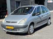 Citroën Xsara Picasso - 1.8i-16V Différence, trekhaak, airco
