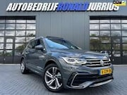 Volkswagen Tiguan - 1.5 TSI R-Line Business+ NL.Auto/Panoramadak/Trekh