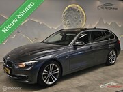 BMW 3-serie - Touring 320d Panorama/Harman Kardon/Keyless