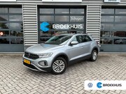 Volkswagen T-Roc - 1.0 TSI 110 pk Life | Airco | Parkeersensoren | Apple Carpla