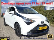 Toyota Aygo - 1.0 VVT-i x-Play, Camera, Carplay! 31-12-2020! Zondag OPEN