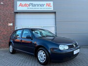 Volkswagen Golf - IV 1.6! 5-Drs! Automaat! Airco! Lage kmstand