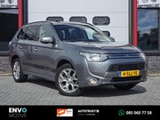 Mitsubishi Outlander - 2.0 PHEV Instyle 4WD/Pano/Navi/Trekhaak